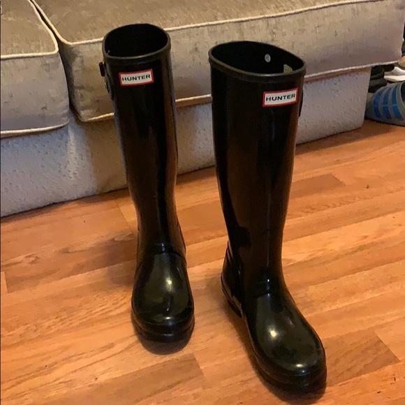 Boots - Picture 2 of 3